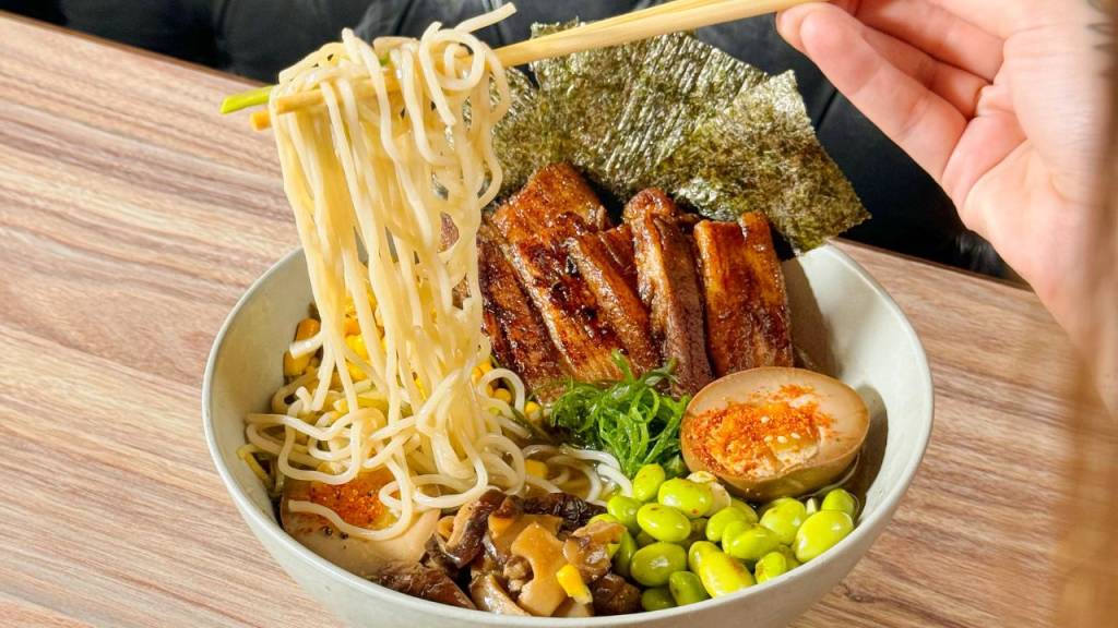 Um roteiro aconchegante de lámen no Rio de Janeiro