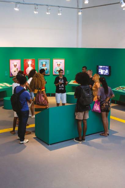 Galpão Bela Maré: Um dos endereços mais pulsantes na Zona Norte abriga clube de leitura, cinema, exposição e show