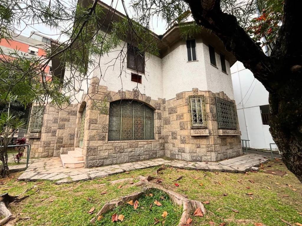 Rafael Bokor: mais uma casa vai virar prédio na Lagoa