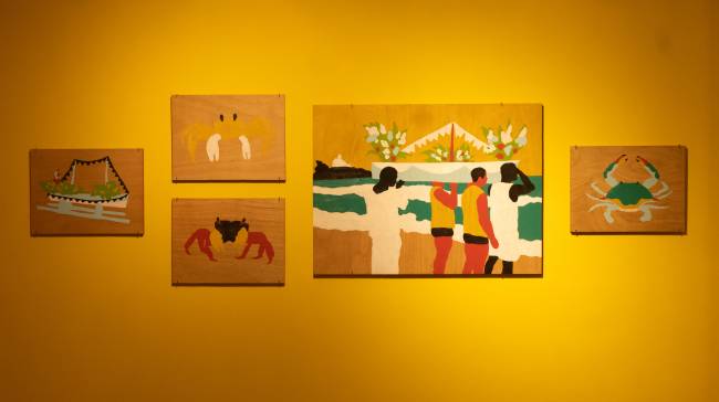 Visita guiada: o artista visual Mulambö acompanha o público na mostra