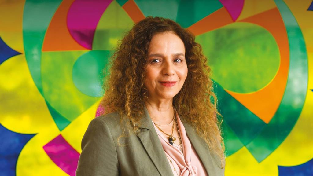 Ao vivo e a cores: após doze anos, Beatriz Milhazes abre individual no Rio