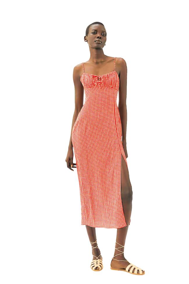 Vestido midi, costas abertas. Zara, zara.com.