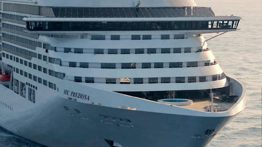 Cruzeiros musicais transformam o mar do Rio em palco para grandes shows