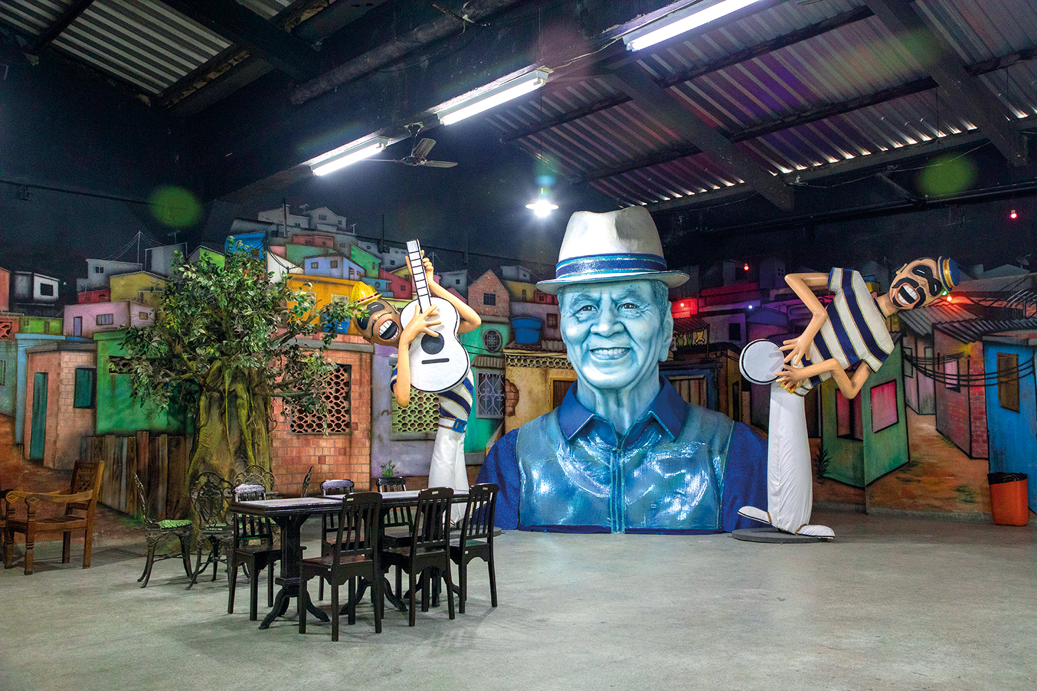 Exposição sobre o legado do povo negro volta ao Museu do Samba
