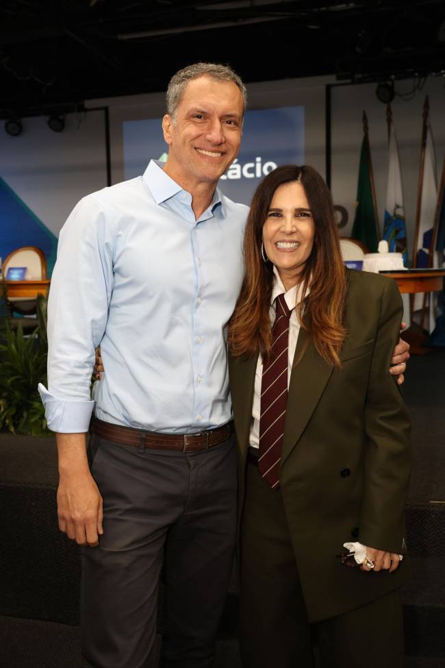 Rossano Marques, CEO da Yduqs e Cláudia Romano, presidente do Instituto Yduqs e vice-presidente da Yduqs