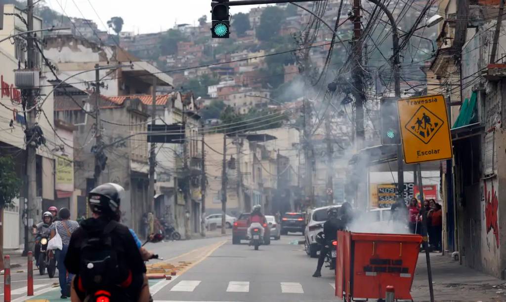 Comando Vermelho está envolvido em todos os confrontos de facções, diz Abin