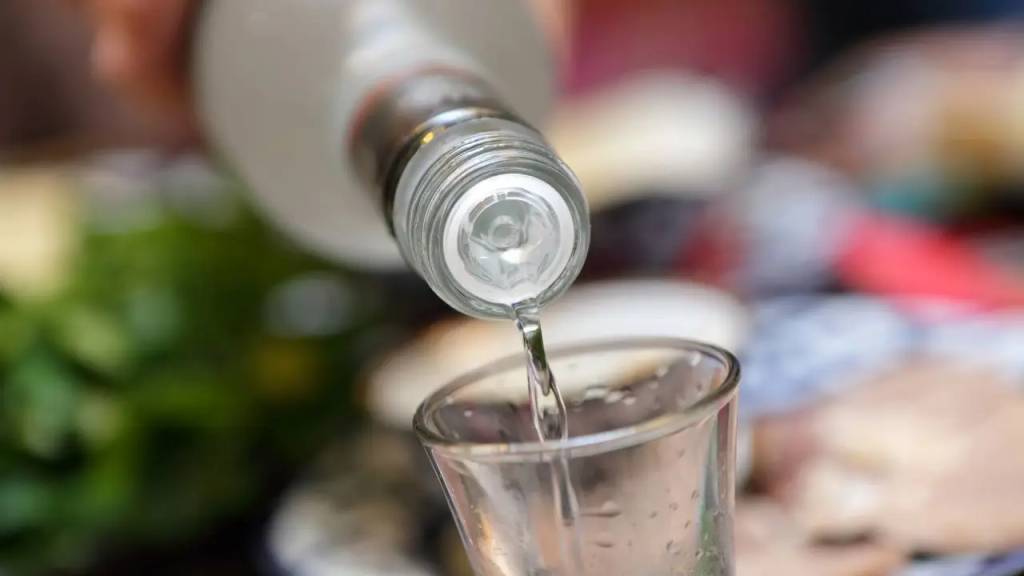 Metanol: como identificar indícios de que bebidas foram adulteradas
