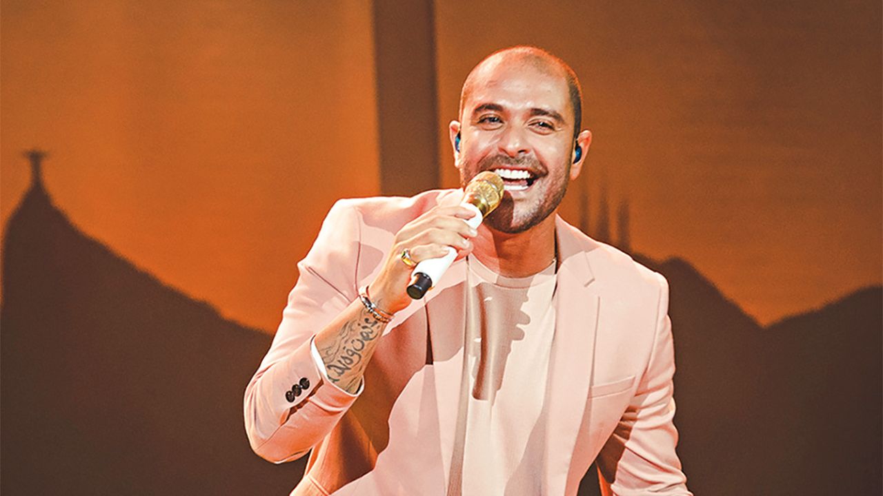 Deu samba! Diogo Nogueira faz show com a Orquestra MPB Jazz