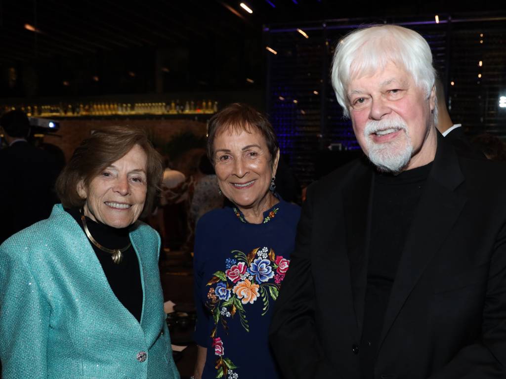 Sylvia Earle e Paul Watson em noite beneficente pelo Ilhas do Rio