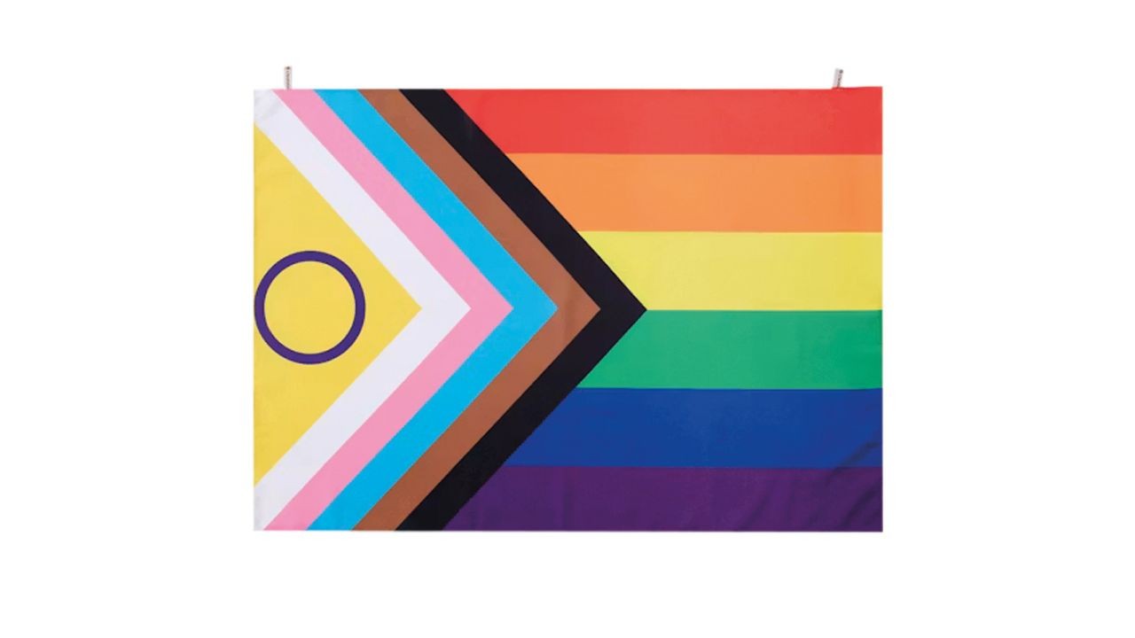 R$ 79,90 Bandeira decorativa. Chico Rei, chicorei.com.