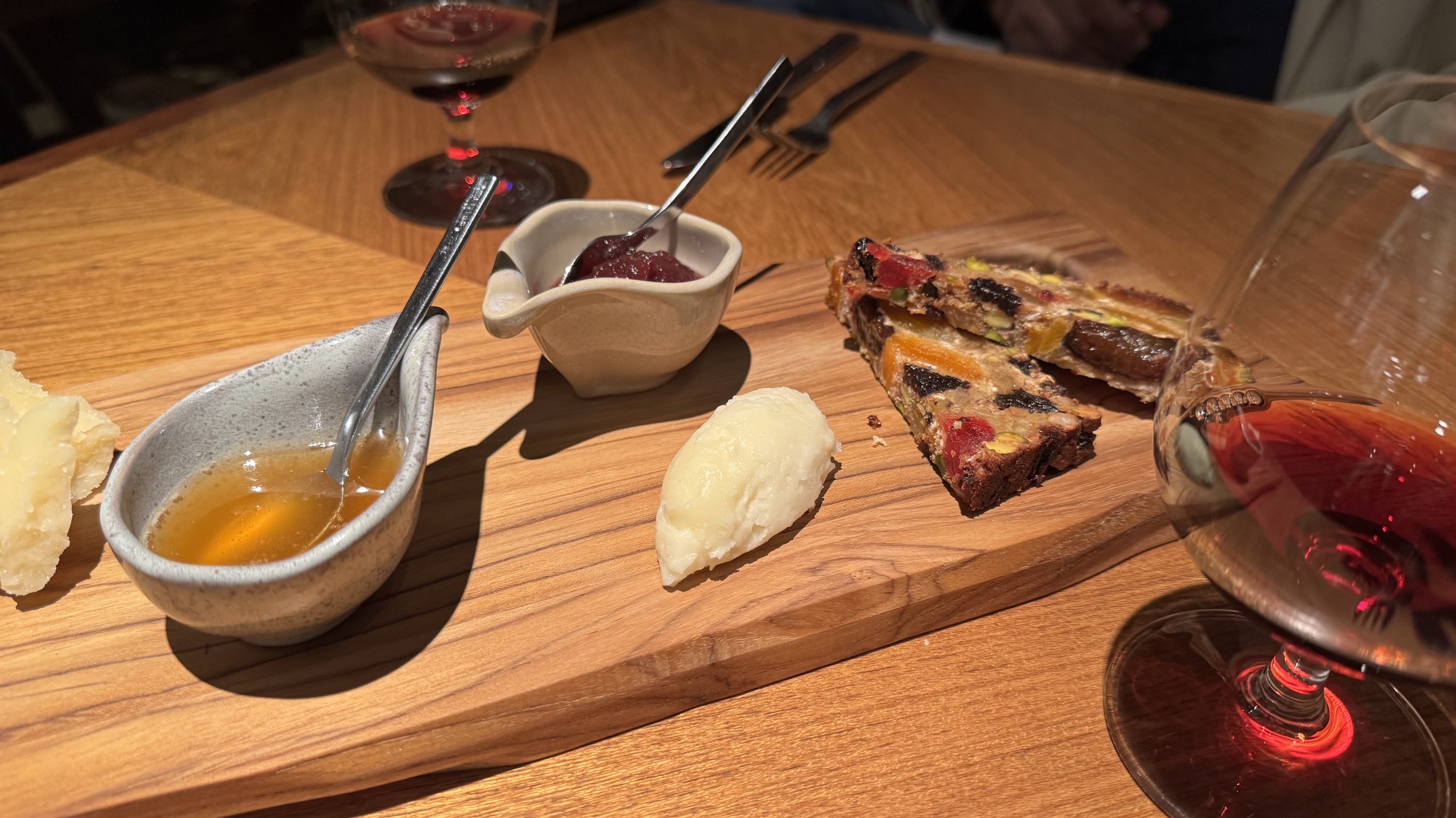 Gastronomia como pilar da hospitalidade: o sabor que transforma viagens